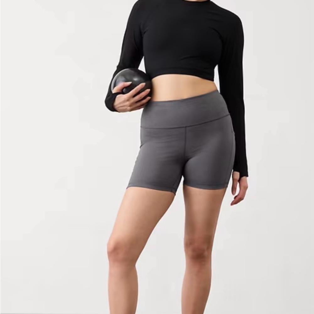 NWT Athleta XXS Interval High Rise 5" Short Twilight Black Heather Pockets New